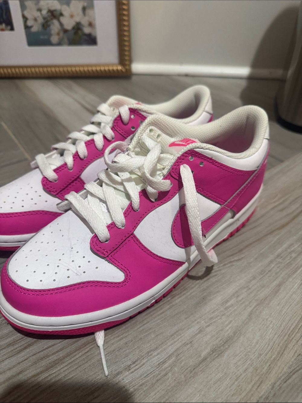 Nike Kids White and Pink Low-Top Sneakers